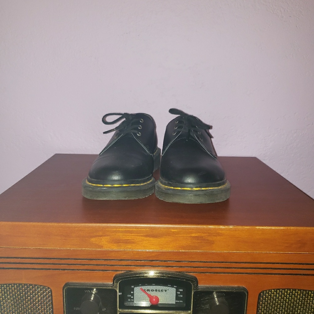 Womens black doc martens🖤🖤🖤